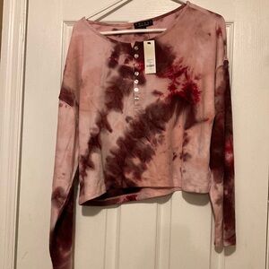 NWT Francesca’s Womens size M tie dyed long sleeve crop top